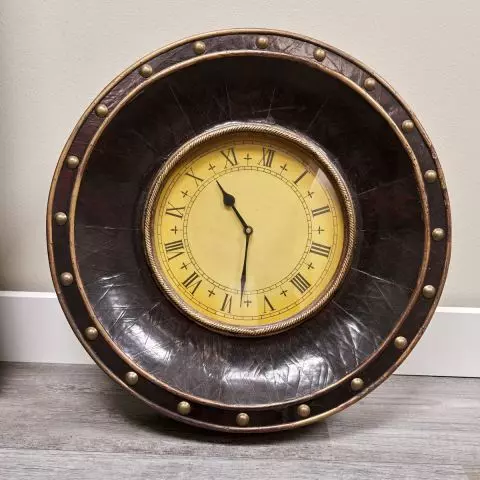 Used Clock Used Decorative Furniture | Dallas DESK, Inc.