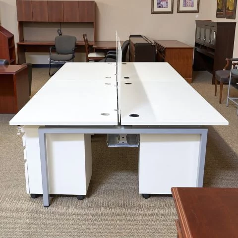 Used 30x60 4 Pod Benching Workstation w Screen & Mobile File Peds (White & Silver) BEN1790-016 
