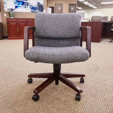 Used Mid-Back Executive Chair (Walnut & Grey Fabric) CHE1773-031