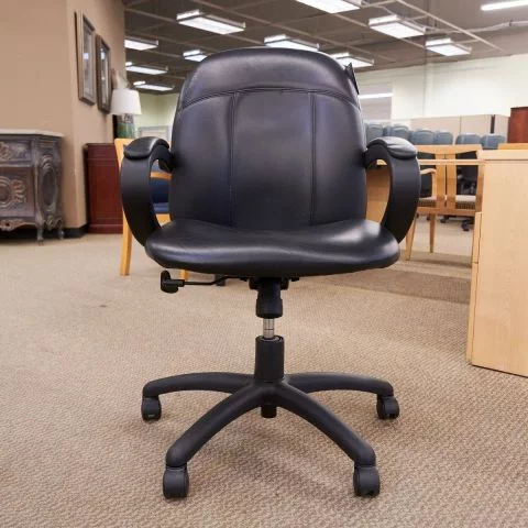 Used Mid-Back Executive Chair (Black) CHE1773-054