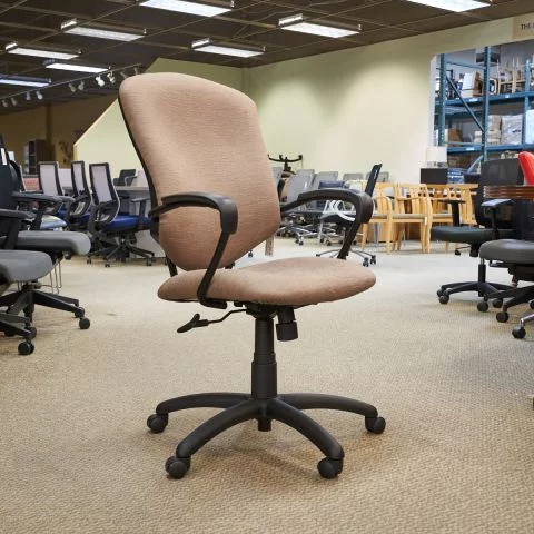 Used Global Total Office Executive Office Chair (Tan & Black) CHE1850-001 - Front Angle