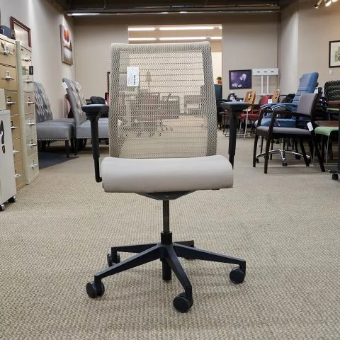 Used Steelcase Mid Back Task Chair (Beige & Black) CHT1823-035 - Front View