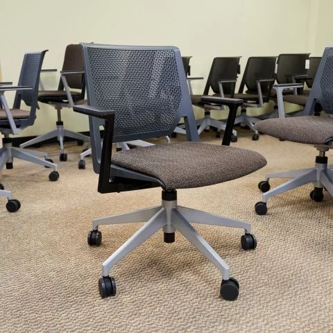 Used Haworth Very Conference Task Chairs in Black Arms (Black & Grey & Brown Pattern) CHT1848-002 - Front Angle View