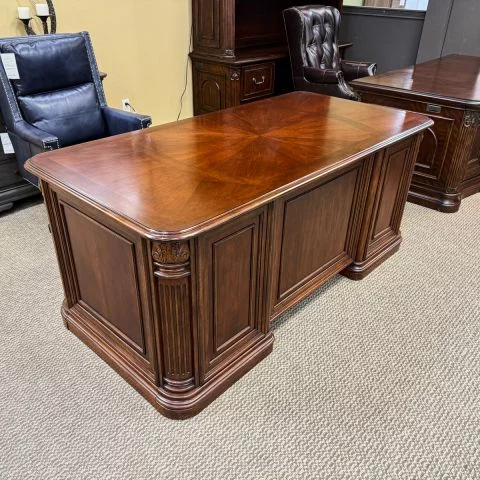Used Traditional Hooker Executive Office Desk (Walnut) DEE1856-003
