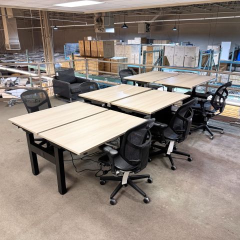 Used AMQ Kinex 24"x48" 6-Pod Height-Adjustable Benching System (Black & Maple) BEN1903-001