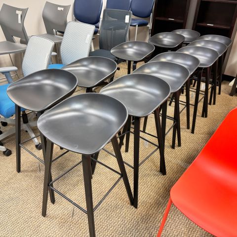 Used Wood & Plastic Counter Stools (Black) CBA1902-005