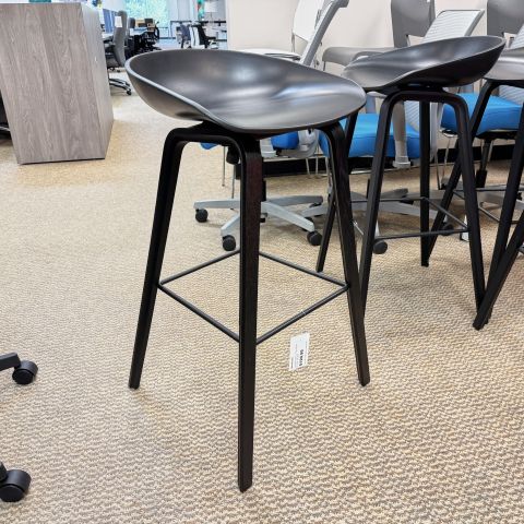 Used Wood & Plastic Counter Stools (Black) CBA1902-005