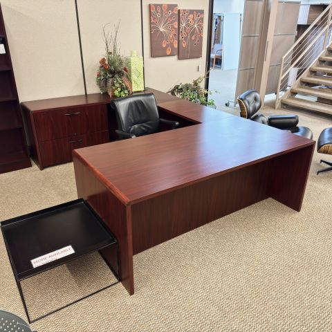 Used Left U-Shape Desk with Corner Credenza (Mahogany) DEU9999-1829
