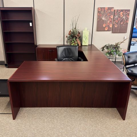 Used Left U-Shape Desk with Corner Credenza (Mahogany) DEU9999-1829