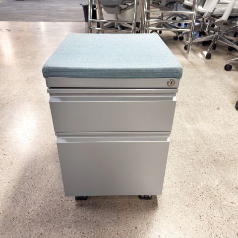 Used Haworth 18"D Mobile BF File Cabinet (Blue & Gun Metal) FIM1904-025
