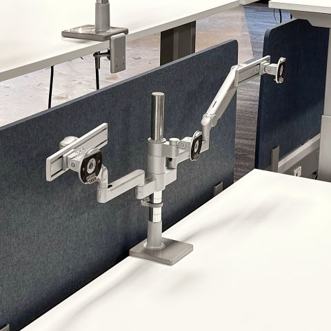 Used Humanscale MFlex M2.1 Triple Monitor Arm MIS1904-018