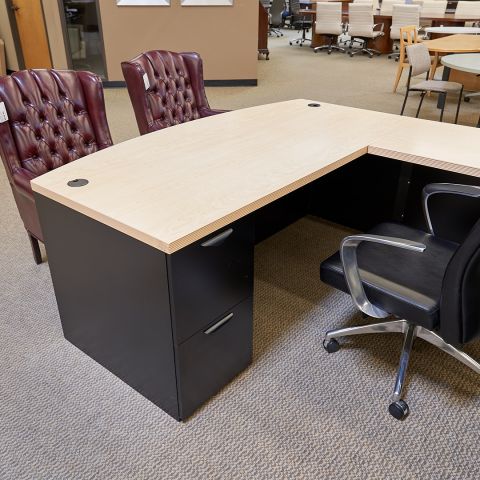 Used Right U-Shape Executive Bow Top Desk (Maple & Black) 10573300