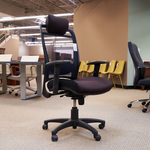 Used Mesh High Back Task Chair with Headrest (Black & Brown) CHE1754-010