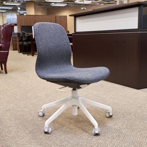 Used Mid Back Armless Task Chair (Grey & White Base) CHE1790-012