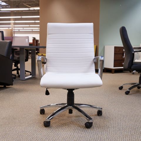 Used OTG High Back Ribbed Executive Chair (White) CHE1809-001