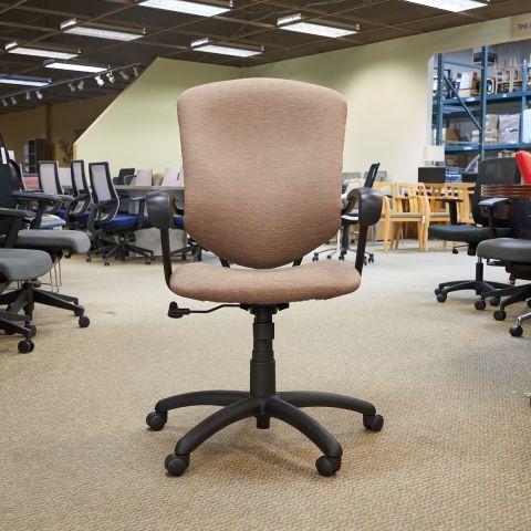 Used Global Total Office Executive Office Chair (Tan & Black) CHE1850-001