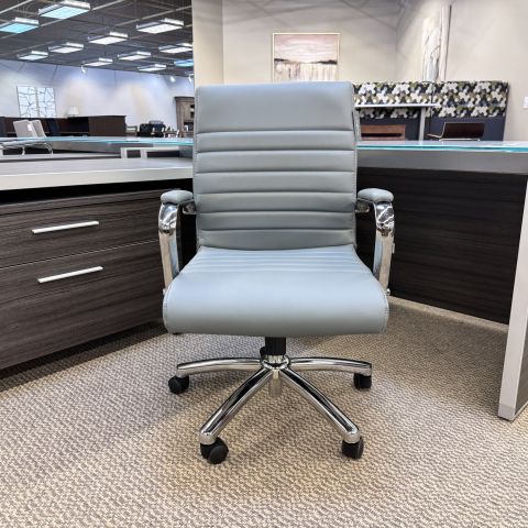 Used Mid-Back Ribbed Executive Chair (Grey & Chrome) CHE1891-005
