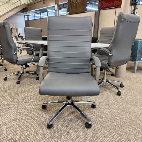 Used Modern High Back Ribbed Executive Chair (Grey) CHE1894-004
