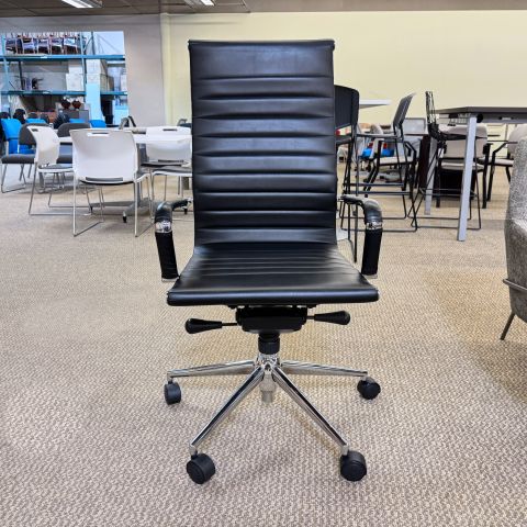 Used Flexsteel High Back Ribbed Vinyl Executive Conference Chair (Black & Chrome) CHE1896-002