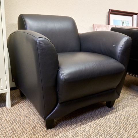 Used Leather Club Chair (Black) CHL1763-003