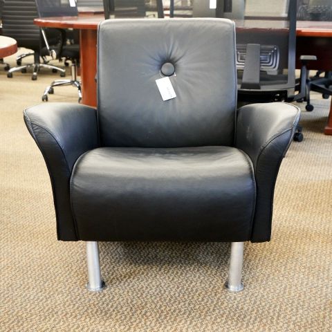 Used VIA Leather Lounge Chair (Black) CHL1803-004