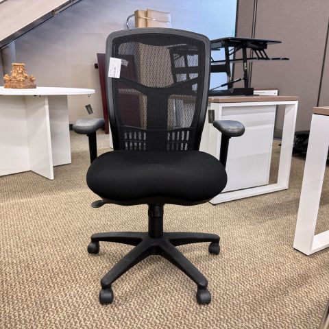 Used High Back Mesh Back Computer Chair (Black) CHT1885-003