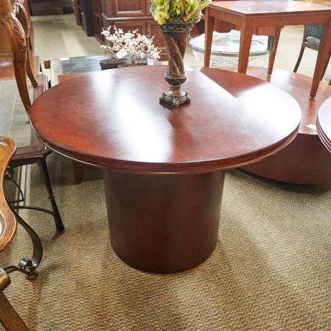 Used 36" Round Table with Drum Base (Mahogany) CTB1704-010