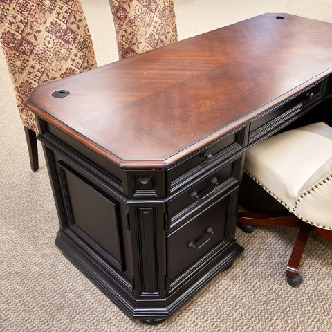 Used Traditional Right L-Shaped Home Office Desk (Dark Walnut & Black) DEL1837-005