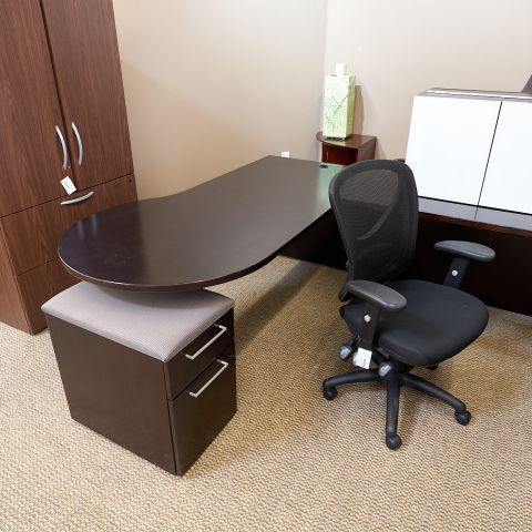 Used Kimball Right U-Shape P-Top Executive Desk w Mobile Ped & Overhead (Espresso) DEU1823-022