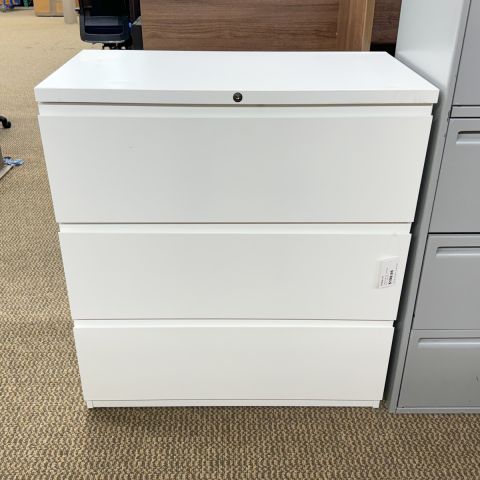 Used Metal 3 Drawer File Cabinet (White) FIL9999-1721 - Front