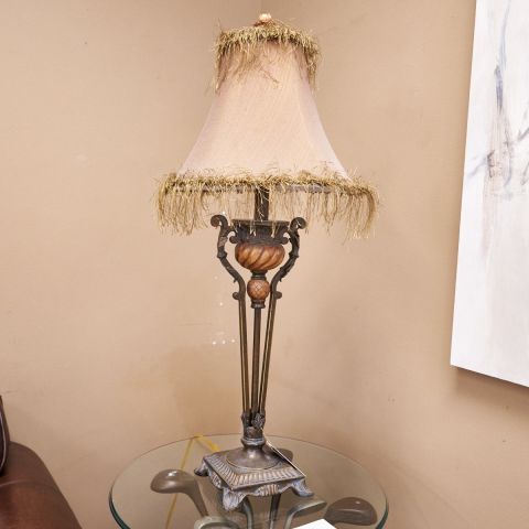 Used Traditional Table Lamp LAM1794-016
