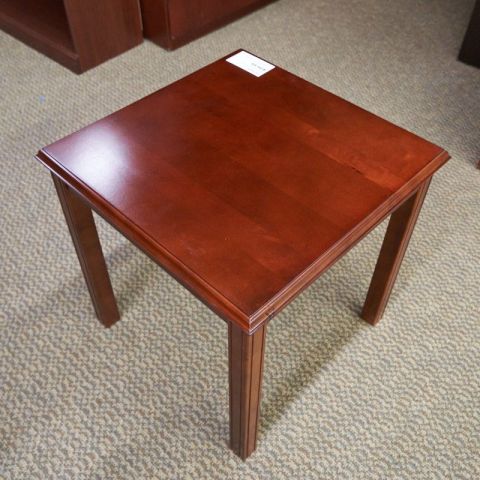Used 20" Lamp End Table (Mahogany) OCC1692-005