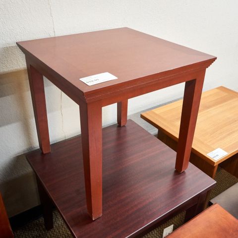 Used 20x20 Metro Side Table (Cherry) OCC1700-024