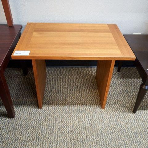 Used 20x27 Lamp End Table (Oak) OCC1709-006