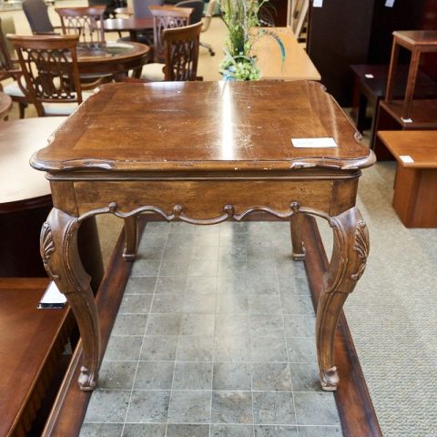 Used Traditional Lamp End Table OCC1775-010