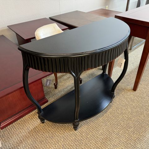 Used Half Moon Circle Accent Table (Black) OCC1843-003 - Front Angle