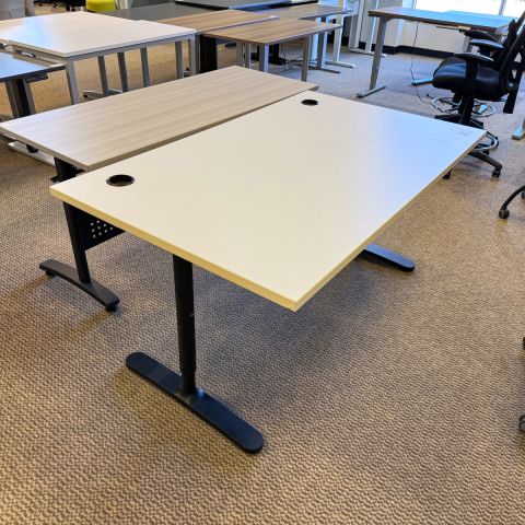 Used 36x60 Computer Gaming Desk (White & Black) TRN9999-1708 - Front Angle