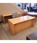 Used 36x72 Single Pedestal Desk & Credenza Set (Maple) DEE1752-021