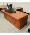 Used Traditional Right L-Shaped Veneer Desk (Light Oak) DEL9999-1541